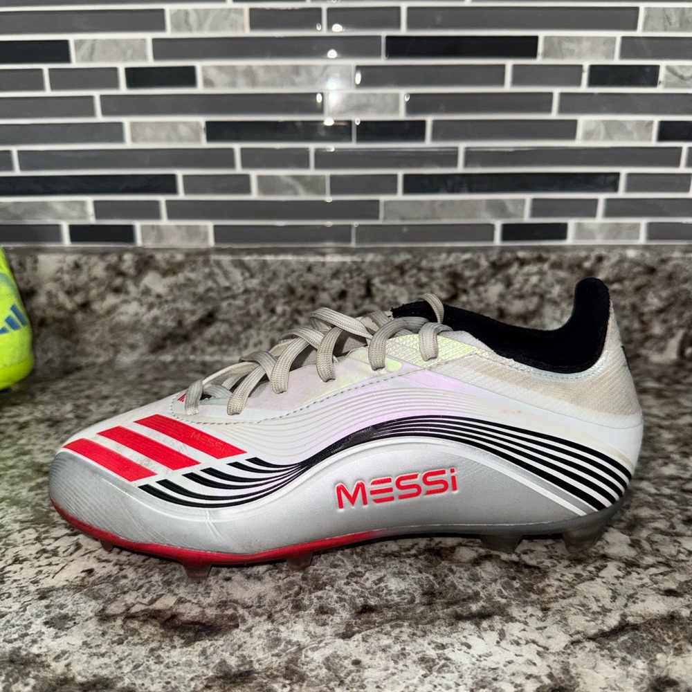Adidas F50 Elite Messi cleats size 3Y